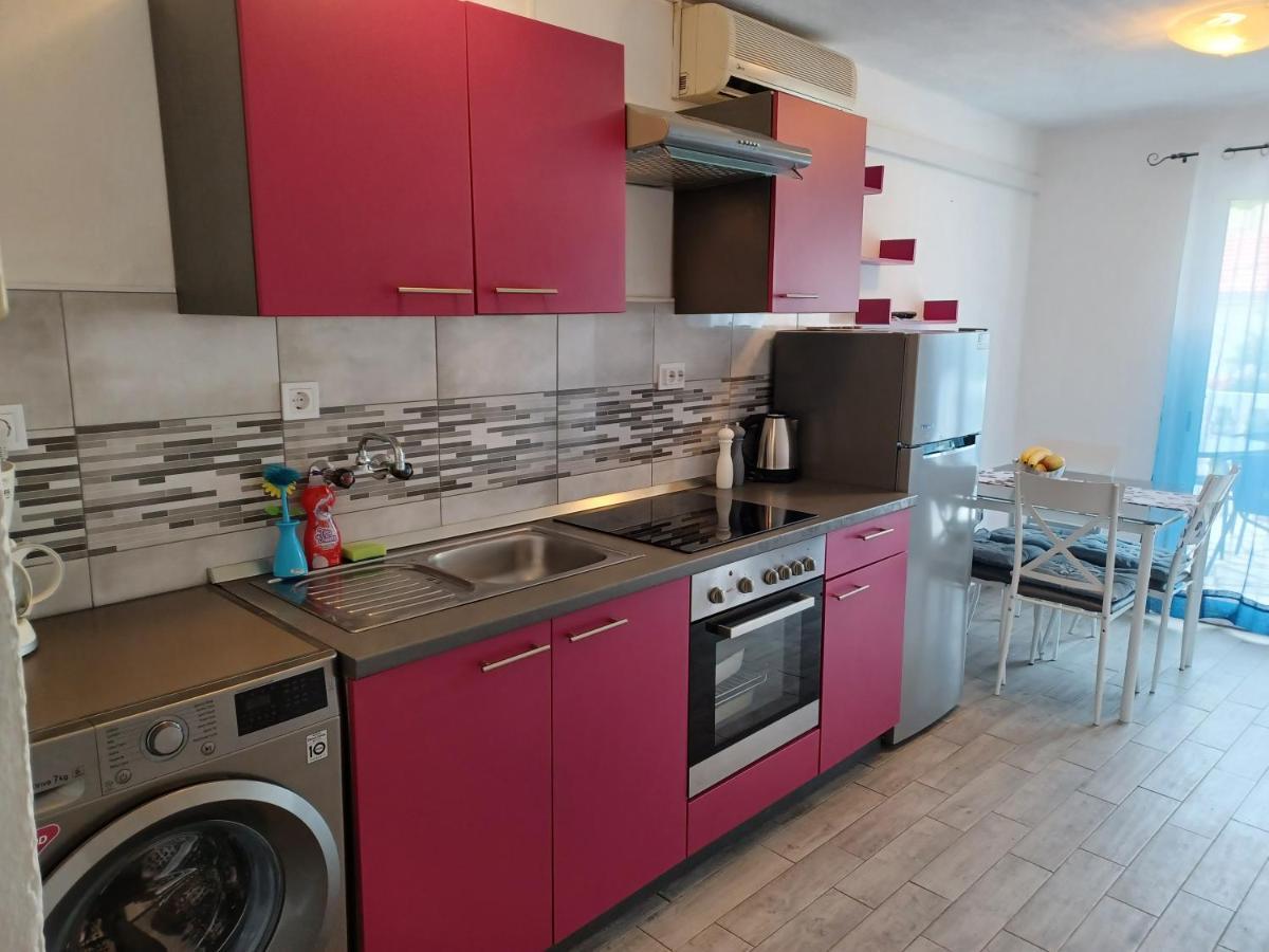Apartments Katarina Vis Luaran gambar