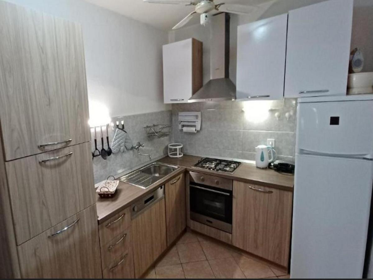 Apartments Katarina Vis Luaran gambar
