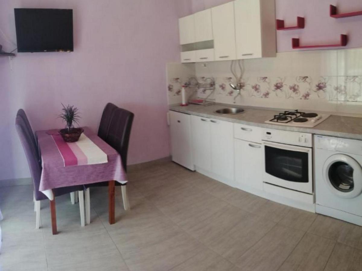 Apartments Katarina Vis Luaran gambar