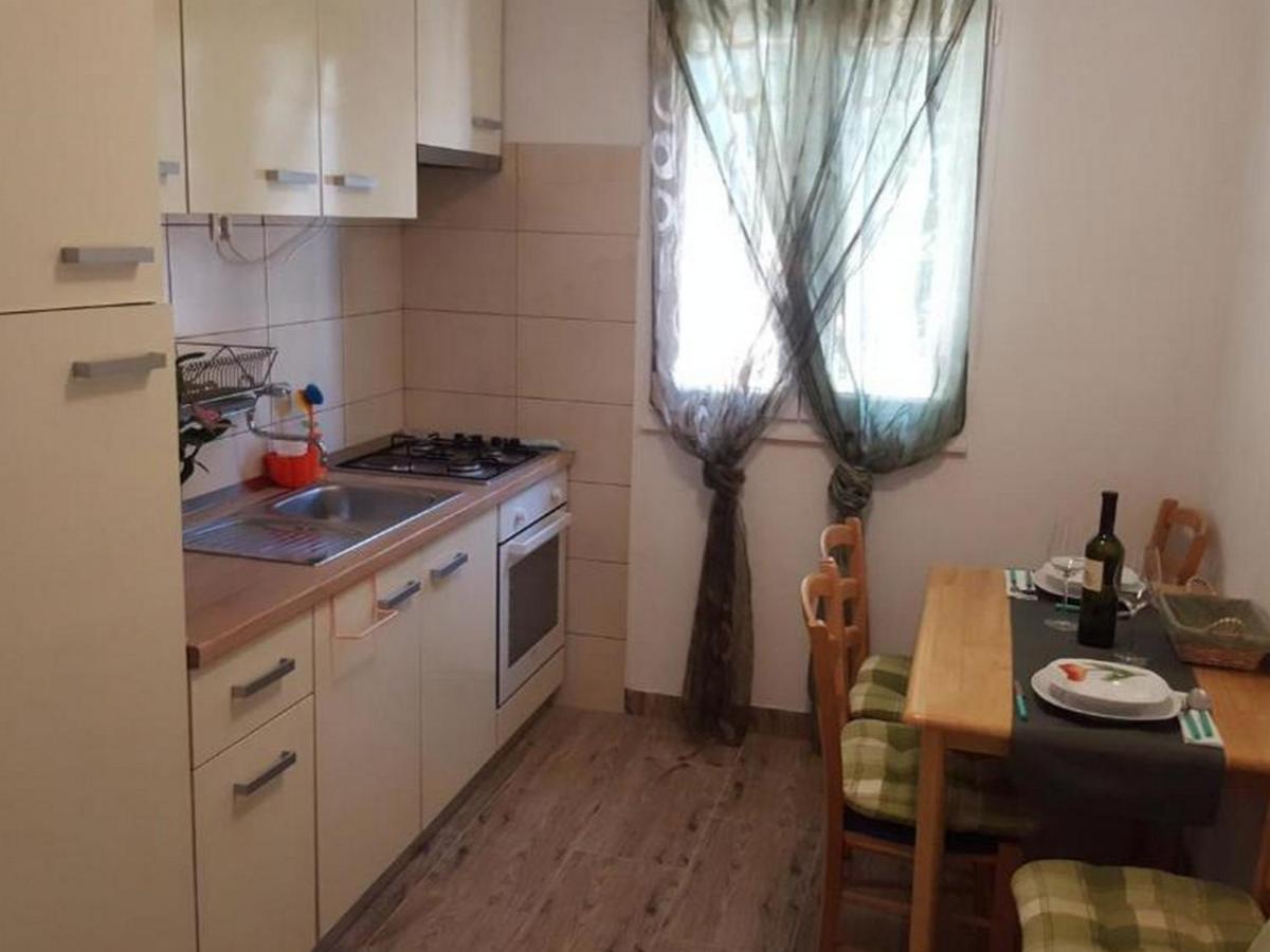 Apartments Katarina Vis Luaran gambar