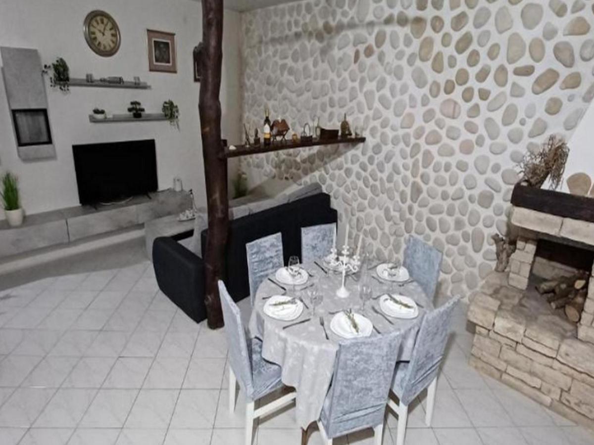 Apartments Katarina Vis Luaran gambar